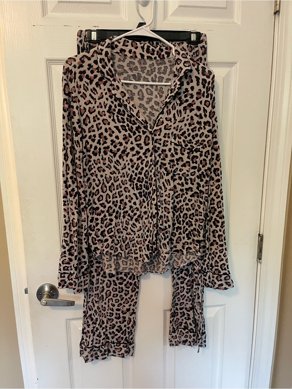 Victoria's Secret Pink Leopard-Print Pajama Set